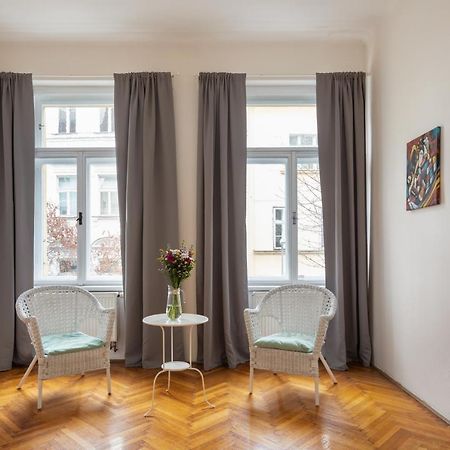 Welcoming Flat In Vinohrady By Prague Days Apartment ภายนอก รูปภาพ
